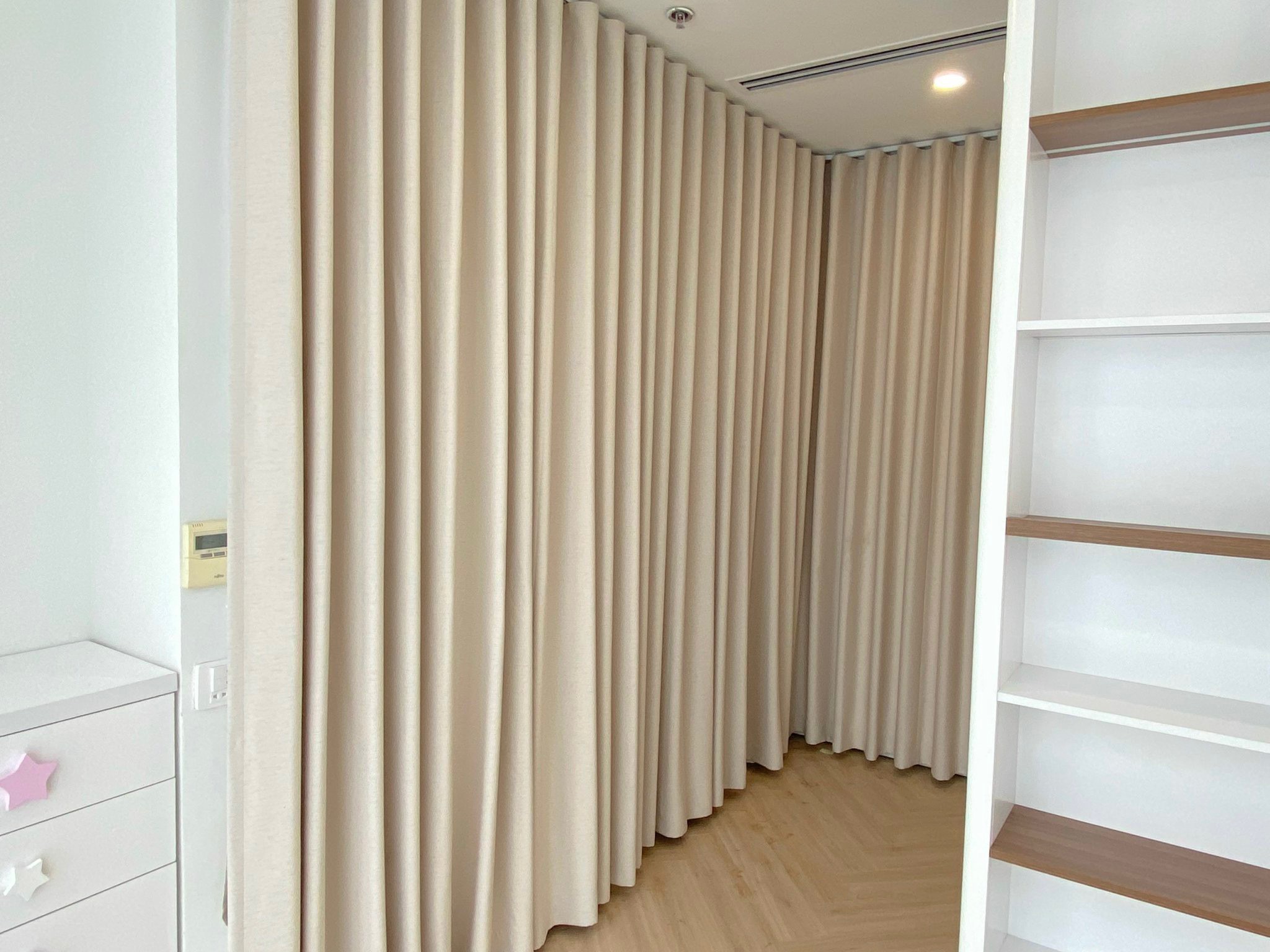 Rèm Vải Nhật Bản - Mang Lại Sự Yên Bình Cho Không Gian Sống Tại Long Biên, Hà Nội
