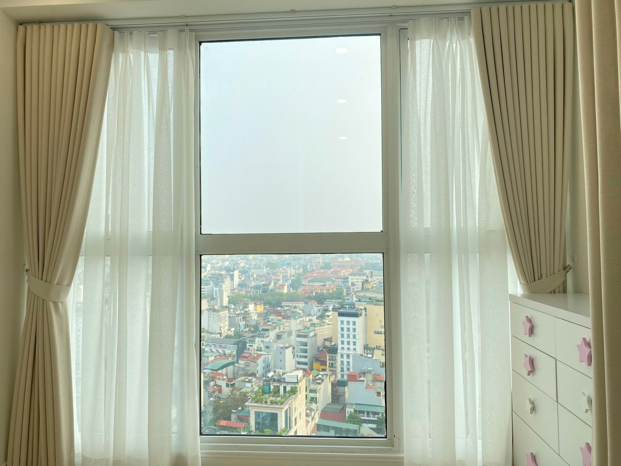 Rèm Vải Nhật Bản - Mang Lại Sự Yên Bình Cho Không Gian Sống Tại Long Biên, Hà Nội