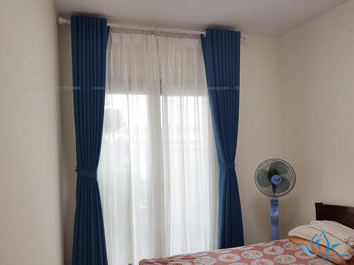 Mẫu rèm vải cho phòng ngủ đẹp chống nắng tốt 9