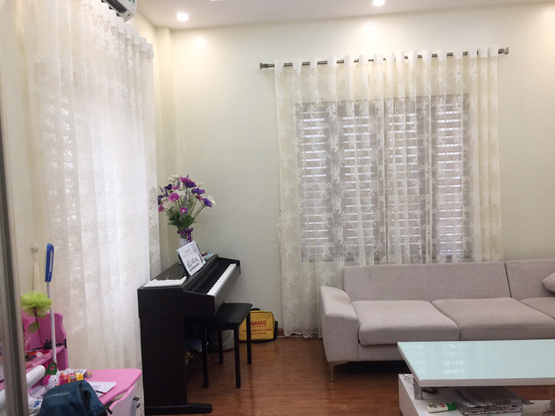 Rèm voan tinh tế cho phòng khách nhẹ nhàng