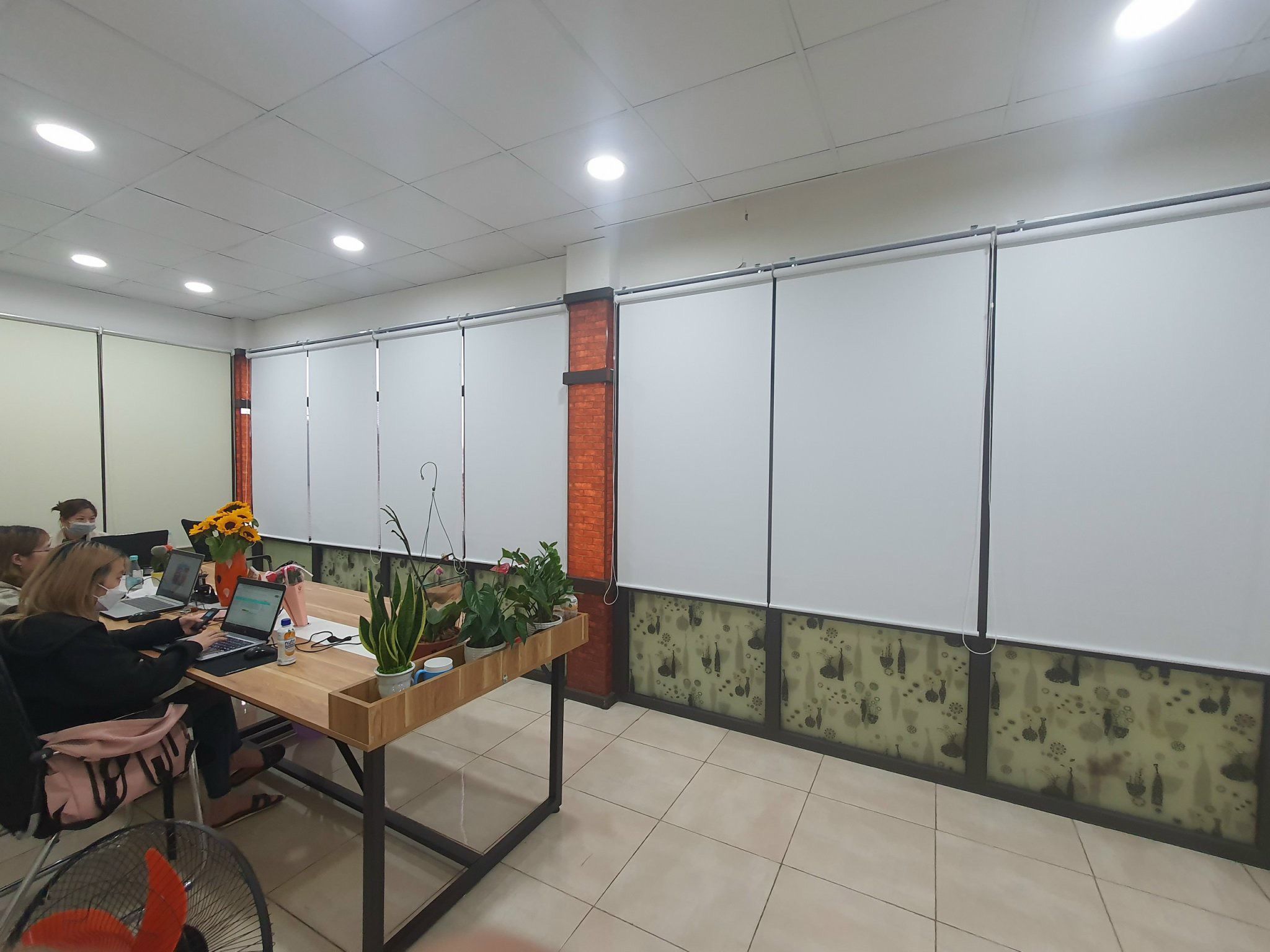 Rèm cuốn văn phòng đơn giản, sang trọng cho văn phòng tại Nguyễn Trãi