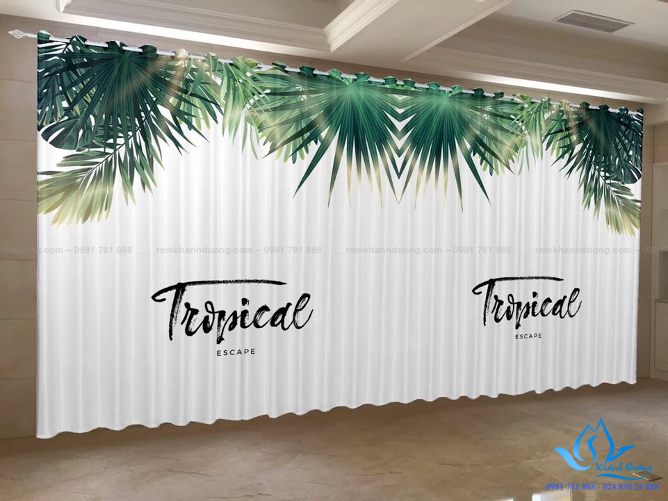 Mẫu rèm vải in tranh 3D hình họa thiên nhiên RT16 được lắp đặt tại phòng khách gia đình tại phố Nguyễn Siêu, Hà Nội