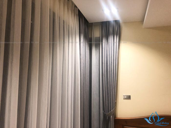 Sắc xám nhạt của mẫu rèm phòng ngủ TM592
