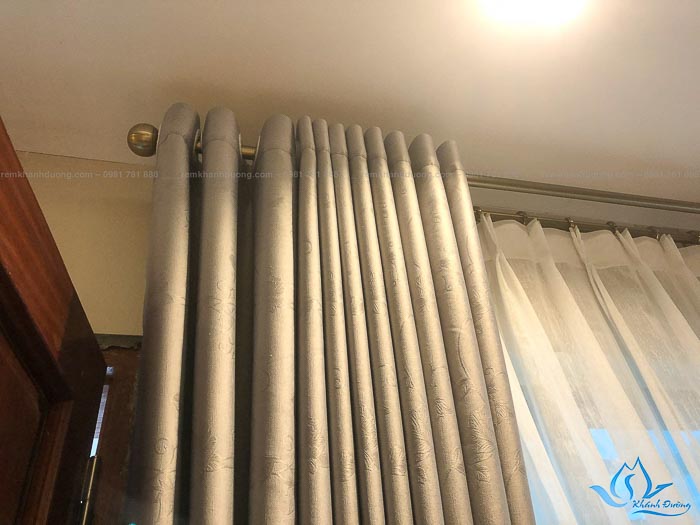 Màu sắc sang trọng của rèm phòng khách GP485