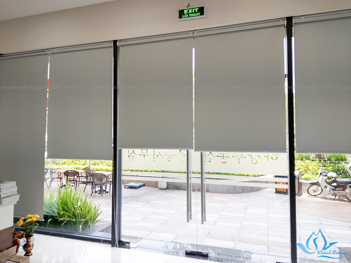 Rèm cuốn cản nắng tại sky lake Phạm Hùng