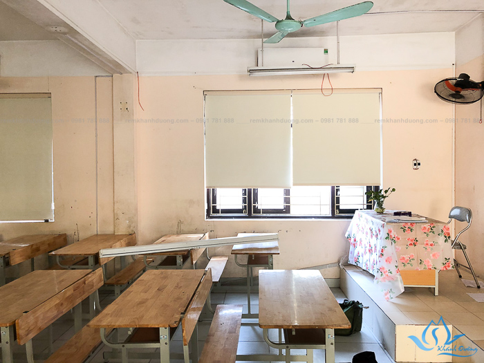 Sắc trắng nhẹ nhàng của rèm cuốn RCC-03