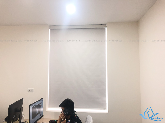 Sắc trắng thanh lịch của rèm cuốn KD-995