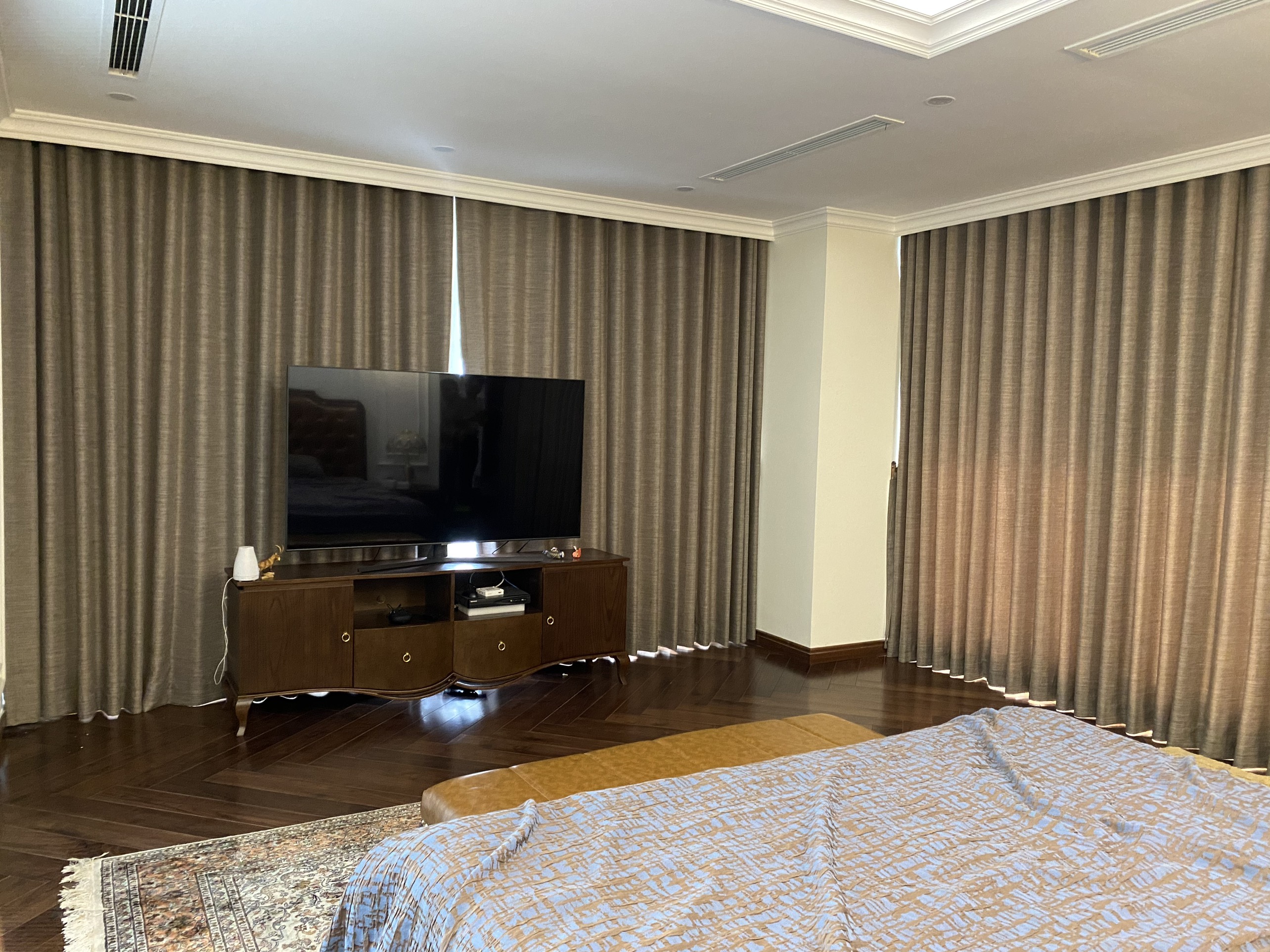 Tinh Hoa Nghệ Thuật Nhật Bản Trong Từng Chiếc Rèm Vải Tại Hồ Tùng Mậu, Hà Nội
