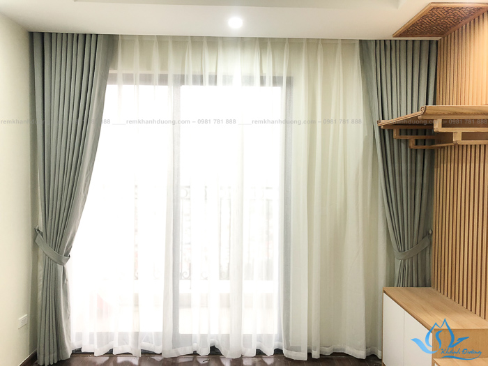 Tư vấn chọn rèm vải phòng khách cho nhà hướng Tây