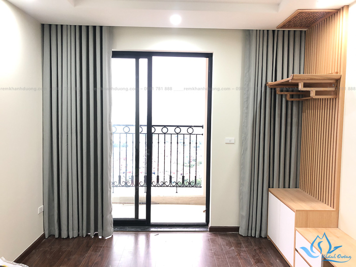 Rèm chống nắng phòng khách chung cư giá tốt
