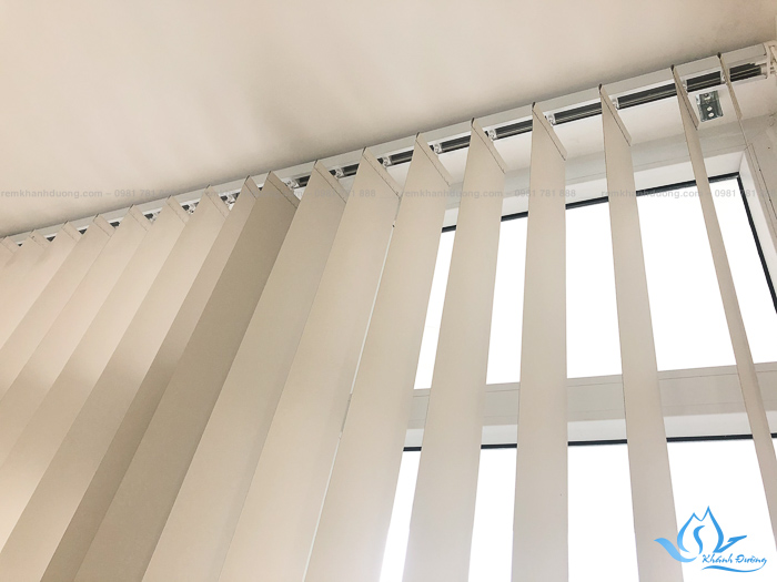 Bật mí lý do bạn nên chọn rèm lá dọc KL-97