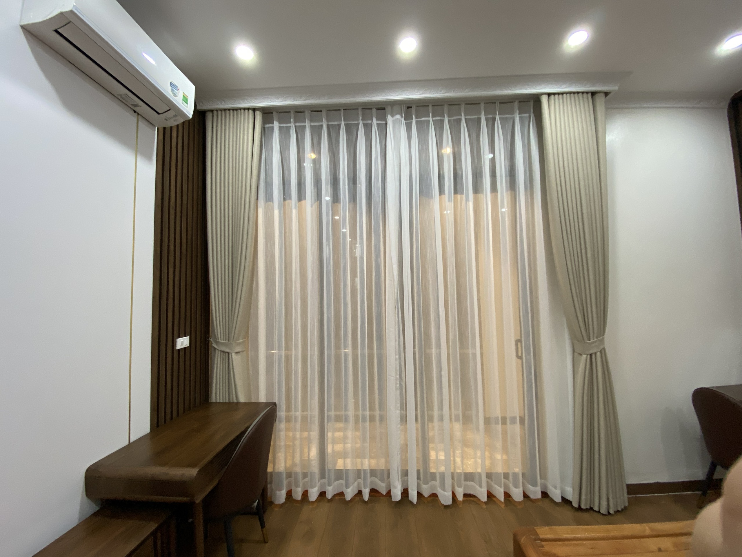 Rèm Vải Nhật Bản - Vẻ Đẹp Thanh Lịch Từ Phương Đông Tại Phố Duy Tân, Hà Nội
