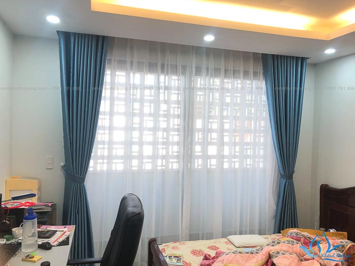 Rèm cửa màu xanh chọn theo sở thích phòng ngủ bé trai