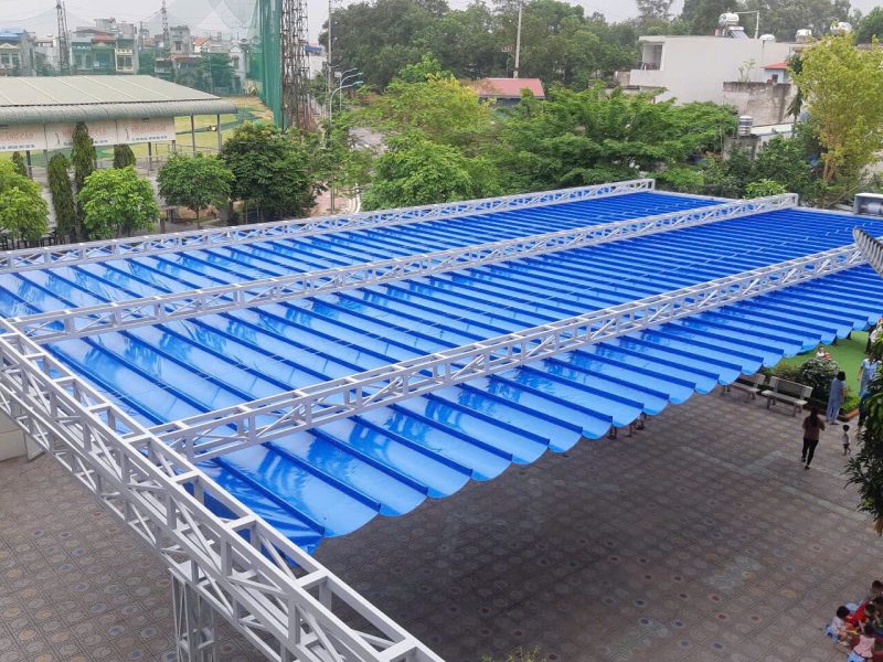Bạt mái xếp lượn sóng ngoài trời che nắng mưa cho Sân trường học ở Thanh Xuân