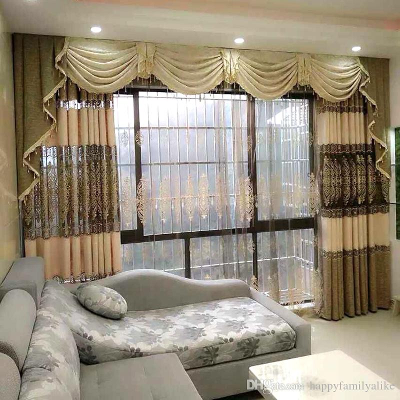 Rèm nữ hoàng với yếm quả sang trọng