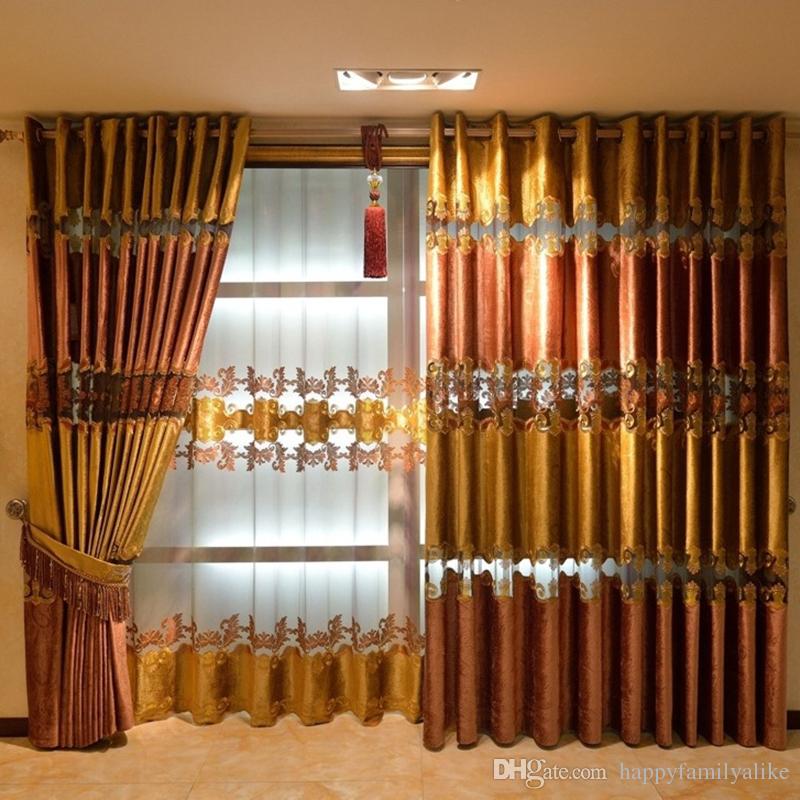 Rèm cổ điển phòng khách ấn tượng