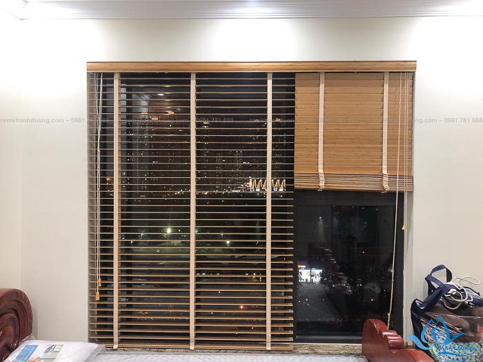 Mành gỗ tùng cho các ô cửa kính tại Viêt Đức Complex Thanh Xuân