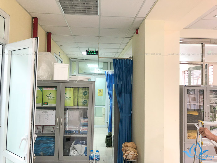 Nên lắp đặt rèm bệnh viện màu gì thì tốt nhất