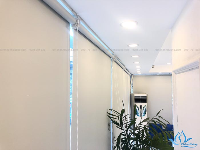 Rèm cuốn chống nắng giá bao nhiêu?