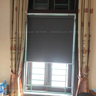 Lựa chọn rèm cuốn che nắng cho cửa sổ nhỏ tại Đức Diễn, Hà Nội KD 05