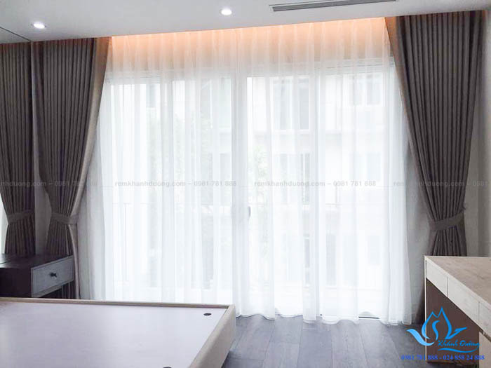Màn cửa hai lớp tại phòng ngủ biệt thự cao cấp Linh Đàm, Hà Nội GP 568