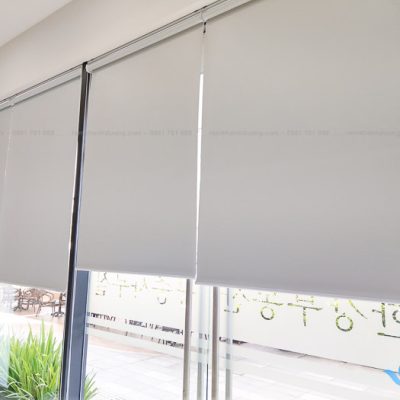 RC12 rèm cuốn phạm hùng