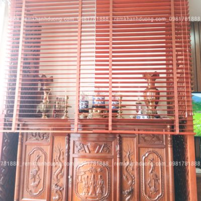 Mẫu rèm che bàn thờ đẹp đơn giản cho chung cư ở Nguyễn Huy Tưởng