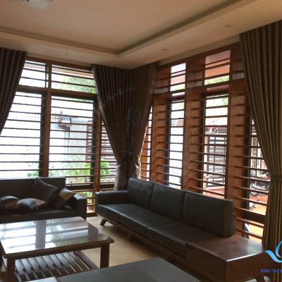 nhung-mau-rem-go-cho-phong-khach-tien-nghi-au-co-ha-noi-kd-07-3