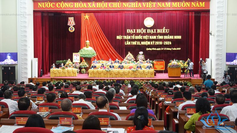 HT 06 rèm cửa màu đỏ sang trọng