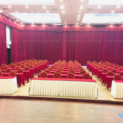 Phông rèm hội trường màu đỏ đô sang trọng tại Gia Lâm, Hà Nội HT 09