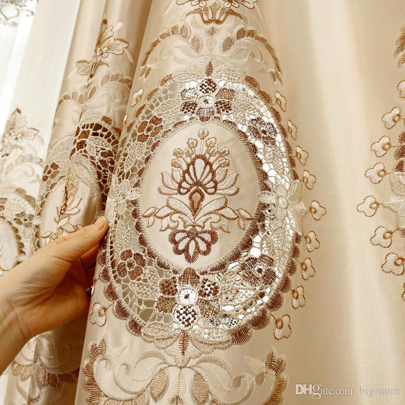 Rèm tân cổ điển hoa văn đẹp