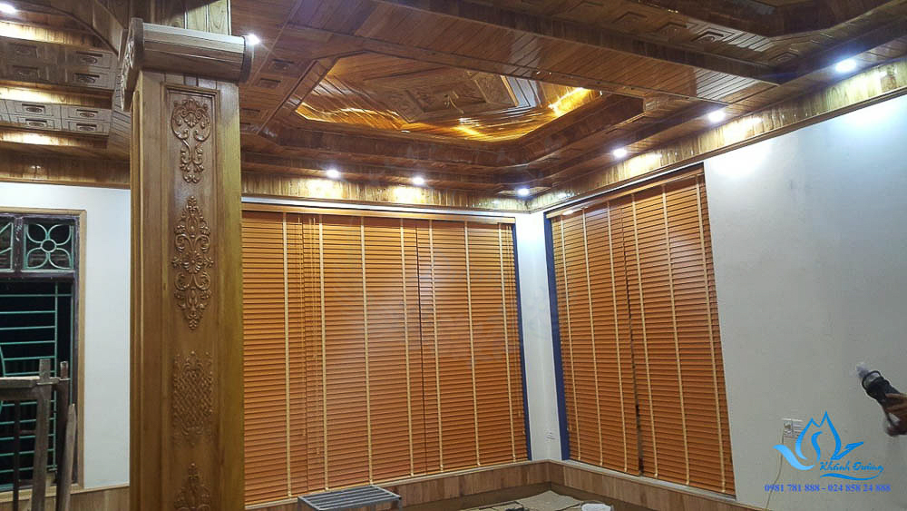 Lựa chọn rèm gỗ phòng khách thuần Việt