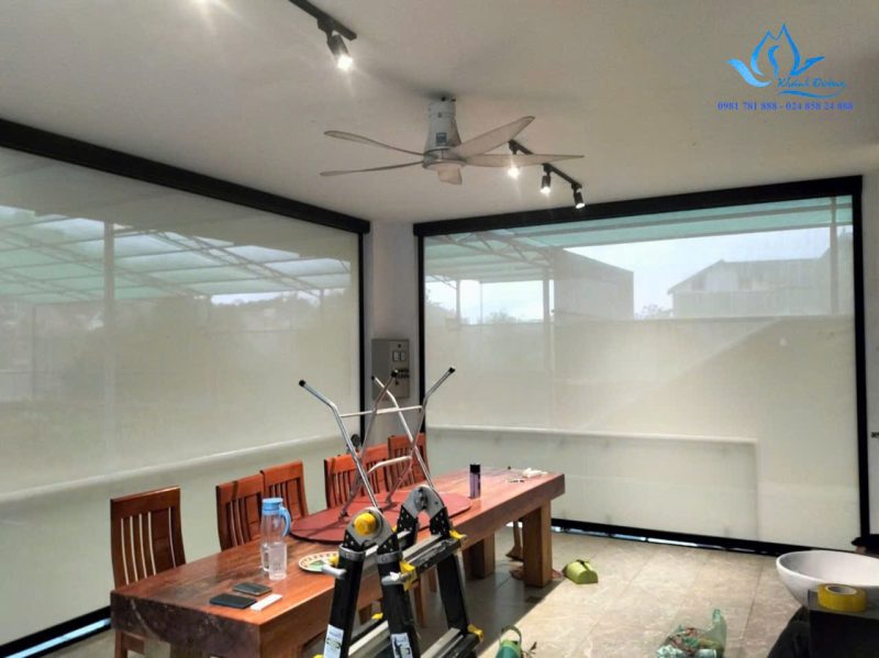 Rèm chống nắng ngoài trời cao cấp, hiện đại cho biệt thự tại Hà Đông, Hà Nội