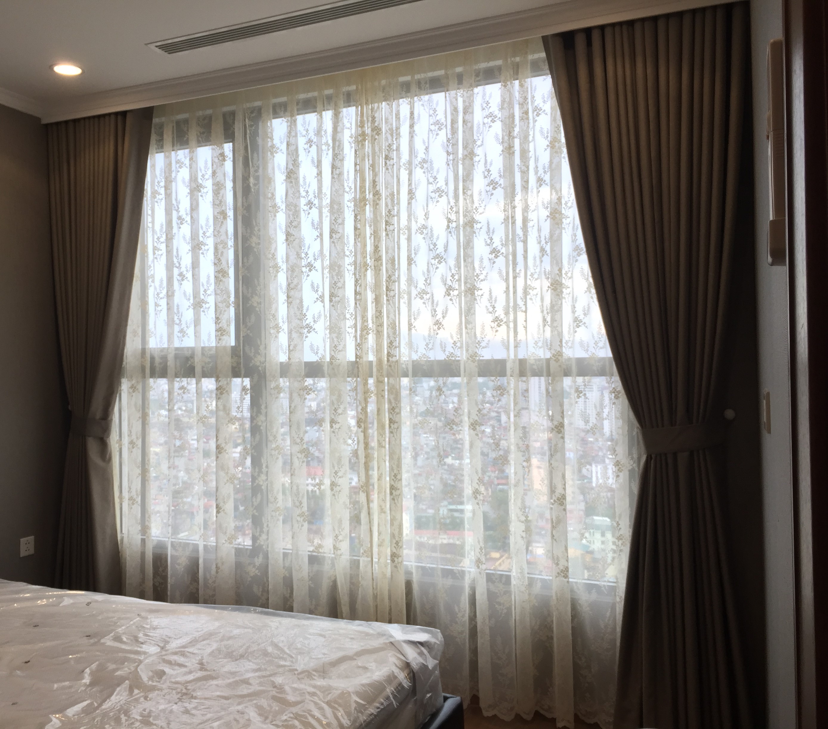Rèm chung cư chất liệu cao cấp sang trọng