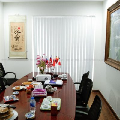 Rèm cửa lá dọc cho cửa sổ đẹp ấn tượng tại Nguyễn Tuân, Hà Nội KL-99