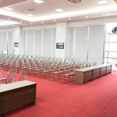 4. thi công rèm cuốn cao 6m sử dụng khóa kéo chợ lực cùng dây tuần hoàn không nối cho hội trường lớn tại  long biên giá 320,000 Mã DuAn 1803 thương hiệu khánh đường