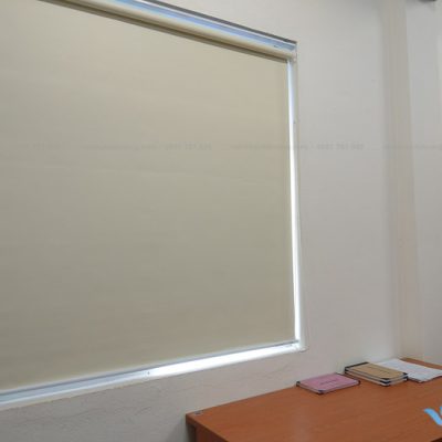 Rèm cuốn cửa sổ chống nắng hiện đại tại Biên Giang, Hà Nội RC14