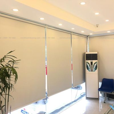Rèm cuốn cửa sổ dành cho cửa hàng kính mắt Thịnh Liệt, Hà Nội KD 902