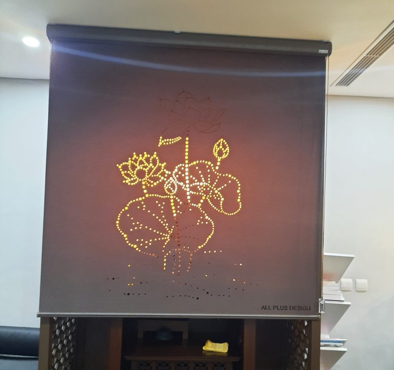 Rèm cuốn Hàn Quốc Khắc Laze cho ban thờ chung cư đẹp