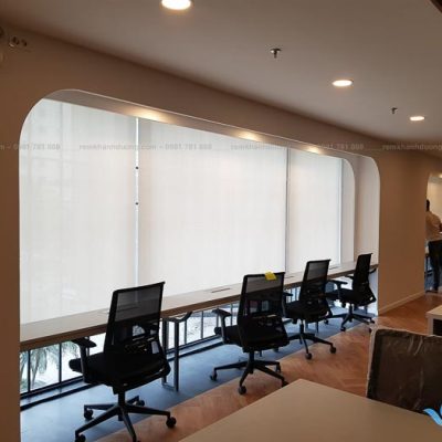 SC2731 lắp đặt rèm cuốn văn phòng hiện đại