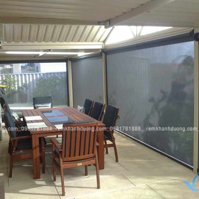 Rèm cuốn ngoài trời cho phòng ăn không gian mở