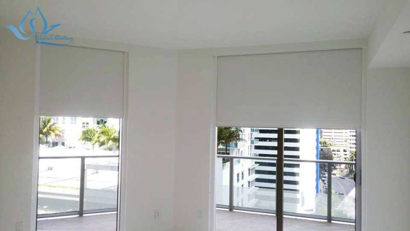 Rèm cuốn trơn cản nắng 100% - CT02