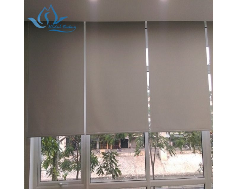 Rèm cuốn trơn cản nắng 100% - CT05