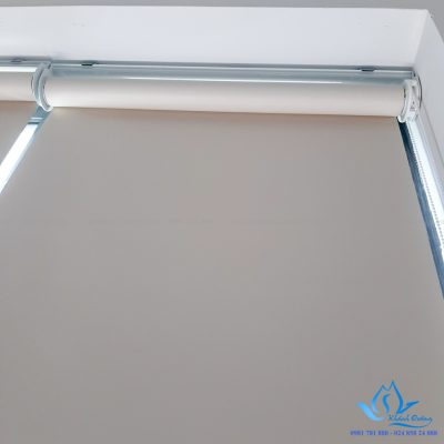Hộp phụ kiện rèm cuốn trên cao chắc chắn