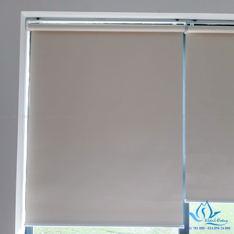 Tấm rèm cuốn CT-47 bảo vệ gia đình bạn khỏi nóng bức vào mùa hè