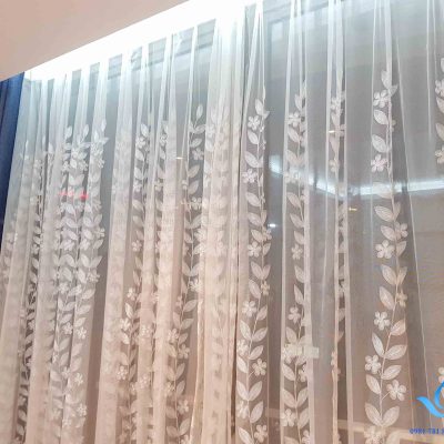 Lớp vải voan thêu của rèm hai lớp B07-M13