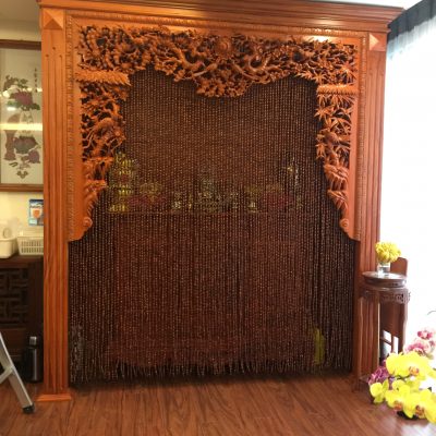 rèm hạt gỗ phòng khách phong thủy gỗ hương đỏ