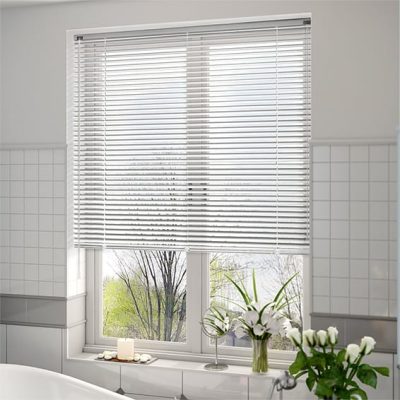 premium-warmest-white-20-venetian-blind-a