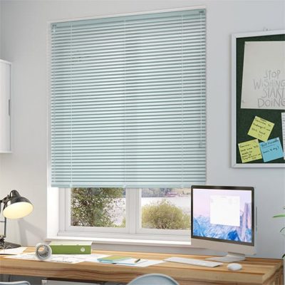 essence-baby-blue-20-venetian-blind-a