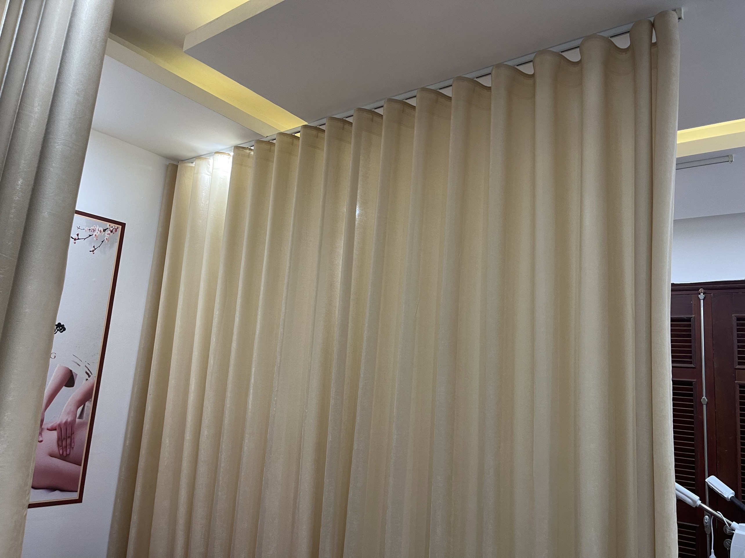 Rèm Spa voan lụa cao cấp cho Spa tại Nguyễn Văn Huyên, Cầu Giấy